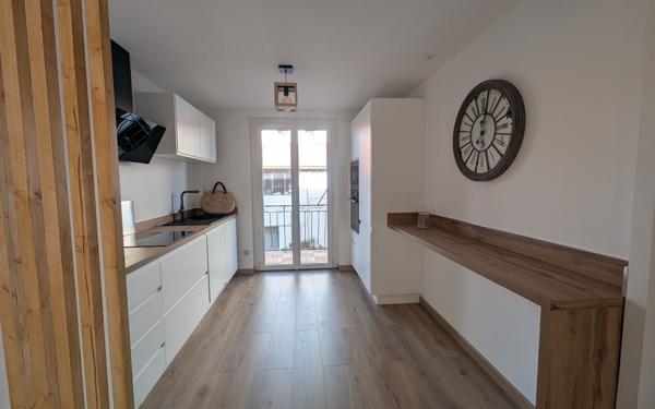 Appartement à vendre    3 pièces • 67 m2 Hyères