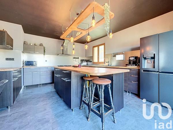 Maison à vendre 8 pièces 277 m² Gières