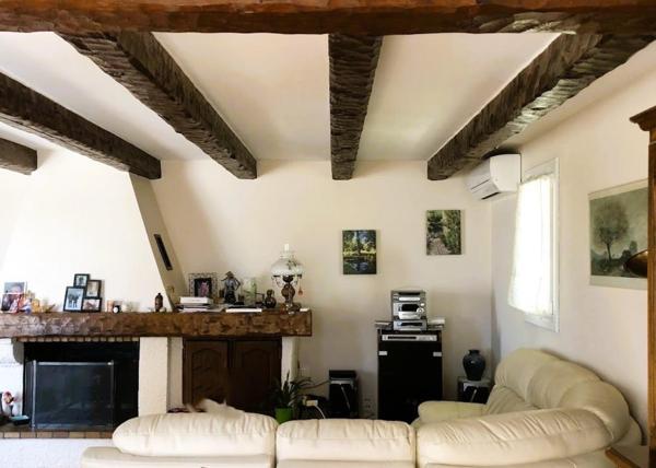 En secteur calme et résidentiel : belle villa traditionnelle T4 avec garage, terrasse et jardin plein Sud