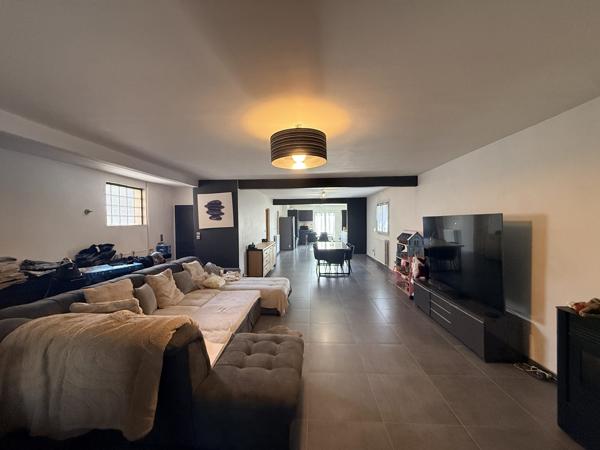 Superbe maison Bel-Étage entièrement rénovée – 4 Chambres & Idéal Indépendant !