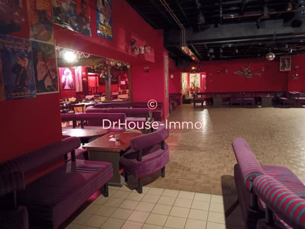 Immeuble à vendre 7 pièces de 700 m²