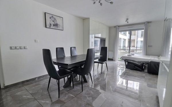 Appartement à vendre    4 pièces • 87 m2 Paris 19