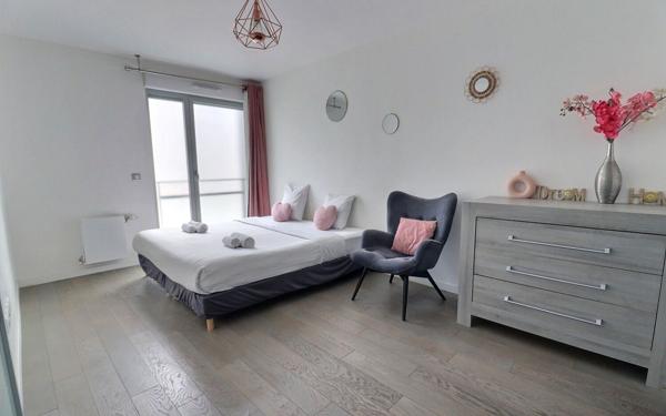 Appartement à vendre    4 pièces • 87 m2 Paris 19