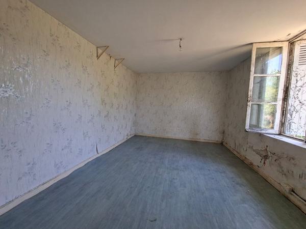 Maisons à rénover sur Saint Hilaire Saint Florent, proche centre-ville de Saumur (49400)