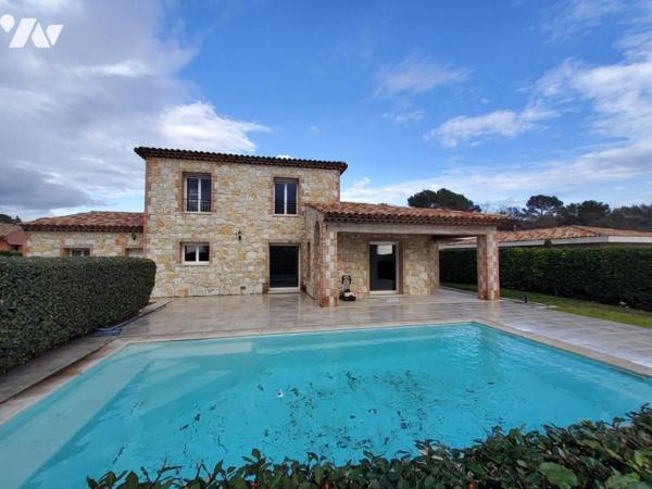 ROQUEFORT-LES-PINS  Maison récente au calme absolu 