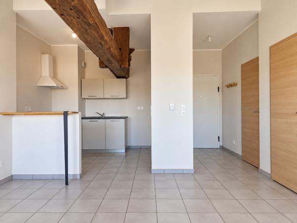 Appartement
         2 pièces
        - 46 m² 259 000 € *