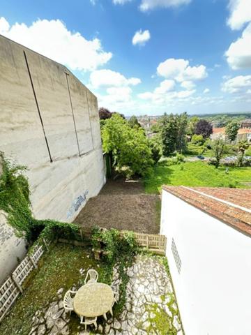 Immeuble de charme – Centre-ville d’Angoulême – Idéal résidence + investissement