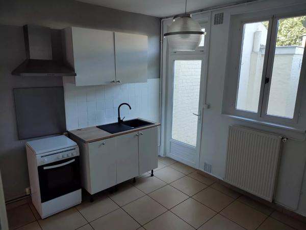 Location Maison 3 pièces 59 m2 à Saint-Quentin