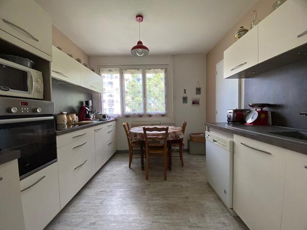 Appartement - 5 pièces - 92 m²