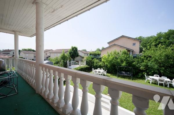 Maison familiale 2008 avec équipements écologiques, spacieuse et lumineuse – RUMILLY