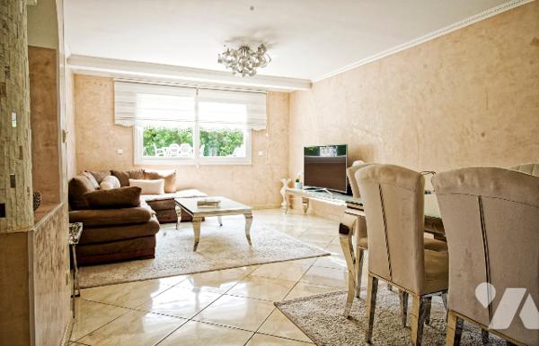 Maison familiale 2008 avec équipements écologiques, spacieuse et lumineuse – RUMILLY