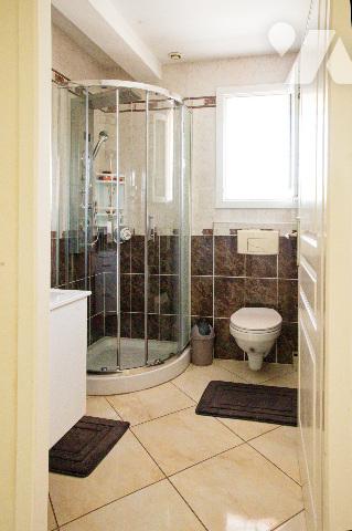 Maison familiale 2008 avec équipements écologiques, spacieuse et lumineuse – RUMILLY