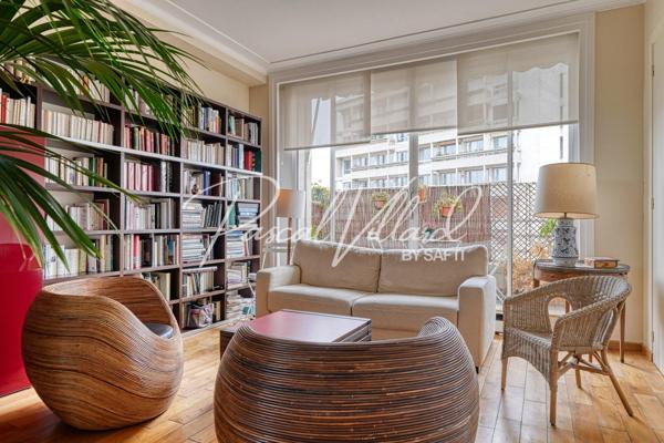 Appartement familial traversant en étage élevé avec 2 balcons dans une résidence sécurisée à Auteuil nord, Paris 16.