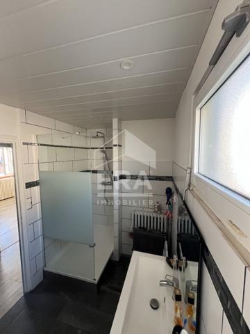 Maison 4 pièces à vendre à Le Houlme - 84.50 m² avec jardin et garage