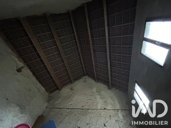 Maison à vendre 1 pièce 90 m² Saint-Cyr-sur-Morin