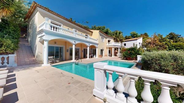 Mandelieu-la-Napoule (06210) MANDELIEU LA NAPOULE VILLA DE LUXE