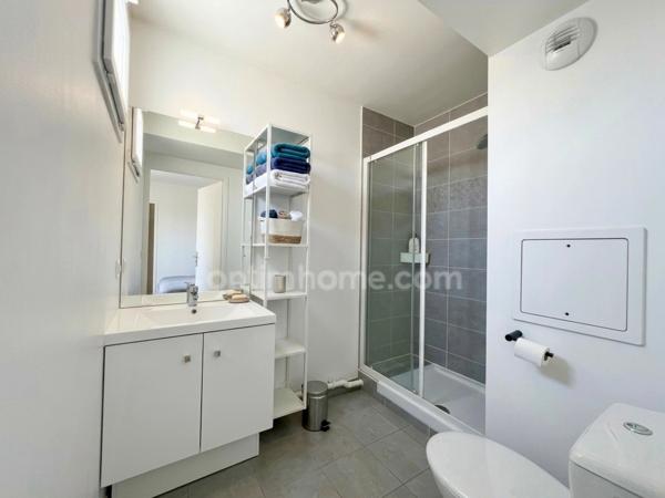 Appartement à vendre 4 pièces - 2 chambres - 2 Salles de bain - 2 Places de parking - Terrasse - FRANCONVILLE (95)