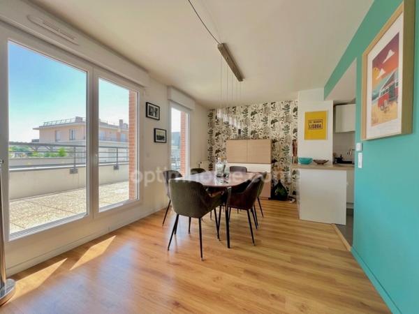 Appartement à vendre 4 pièces - 2 chambres - 2 Salles de bain - 2 Places de parking - Terrasse - FRANCONVILLE (95)