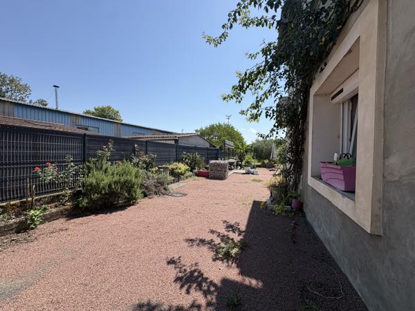 Maison avec jardin