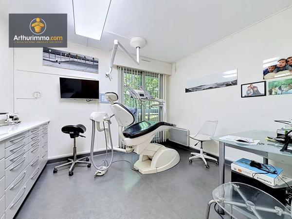 Vente                                                      Bureau
                        
                     7 pièces                      118 m2                     à Ermont