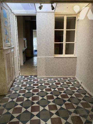 Immeuble de rapport à usage mixte