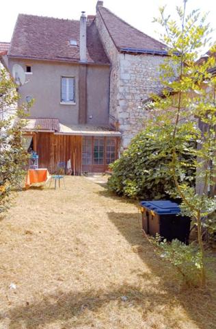 Maison de village Barrou 3 pièce(s) 90 m2