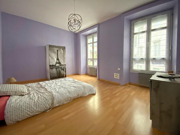 APPARTEMENT T3 AVEC CAVE ET GRENIER