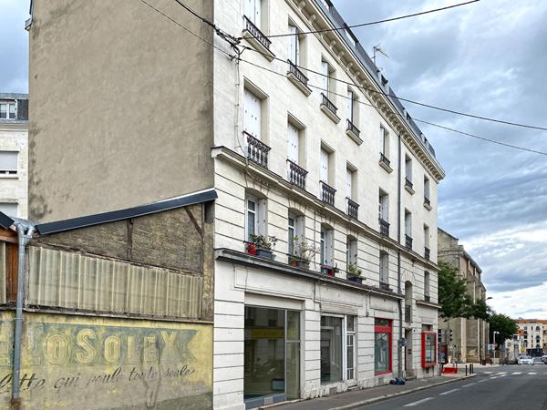 APPARTEMENT T3 AVEC CAVE ET GRENIER