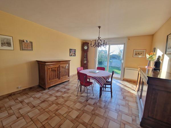 Maison Bonchamp Les Laval