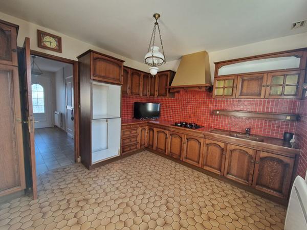 Maison Bonchamp Les Laval