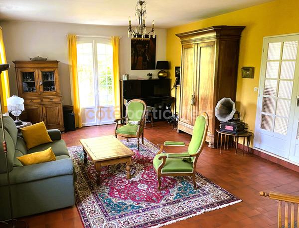 Vente Maison180 m² - 8 Pièces - MIGNE AUXANCES (86440)