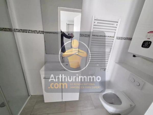 Location                                                      Appartement
                        
                     2 pièces                      29 m2                     à Ormesson-sur-Marne
