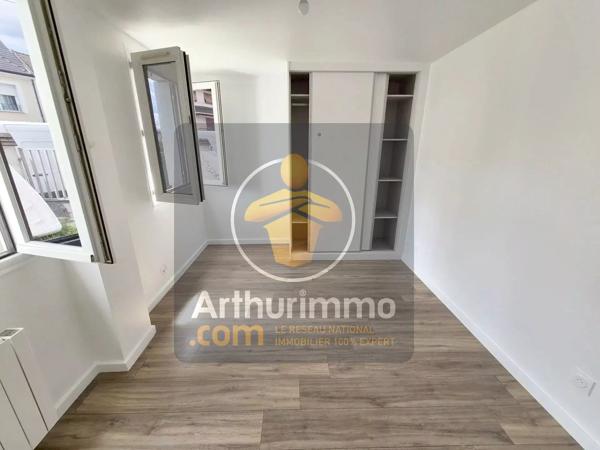 Location                                                      Appartement
                        
                     2 pièces                      29 m2                     à Ormesson-sur-Marne