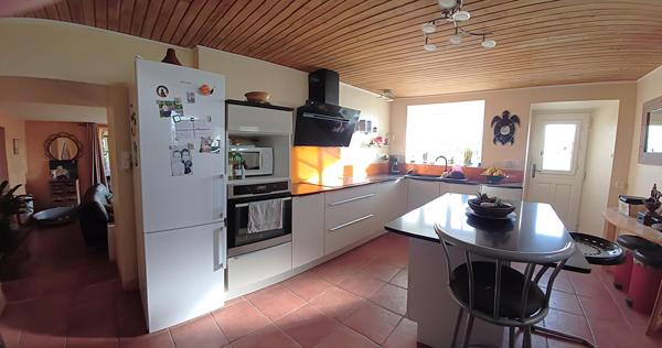 Maison à DOL-DE-BRETAGNE, 35120 - 5 pièces 118m²