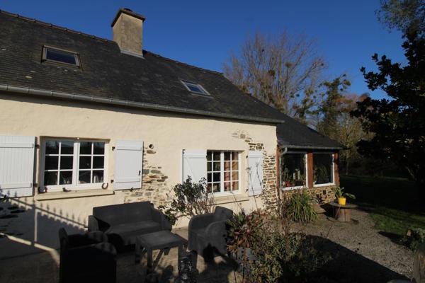 Maison à DOL-DE-BRETAGNE, 35120 - 5 pièces 118m²
