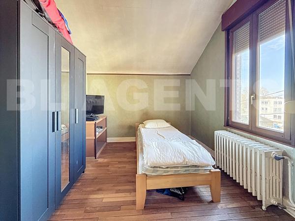 135 m² habitables, jardin, garage : à découvrir !