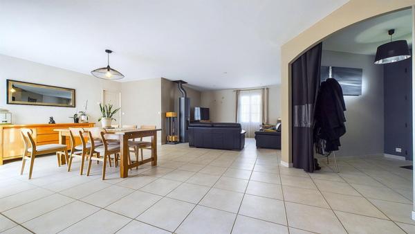 Villa piscine non mitoyenne - chauffage au sol