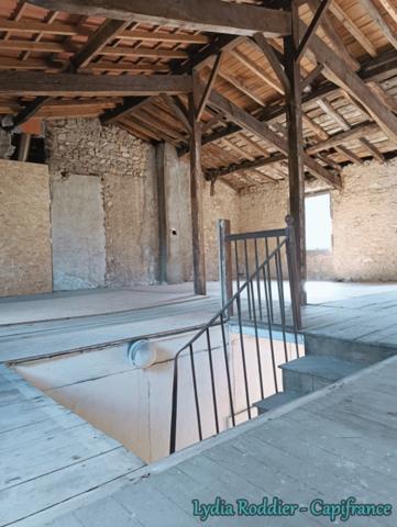 Maison de caractère de 11 pièces à Thiers (63300)