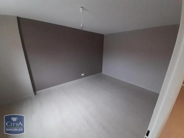 Appartement à louer 3 pièces 62.15m² Hénin-Beaumont (62110)