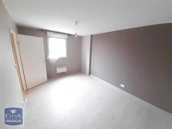 Appartement à louer 3 pièces 62.15m² Hénin-Beaumont (62110)