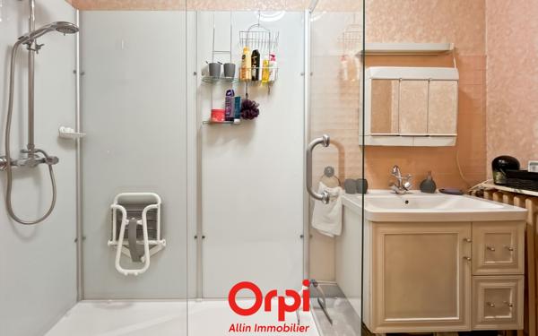 Maison à vendre    4 pièces •  Montluçon