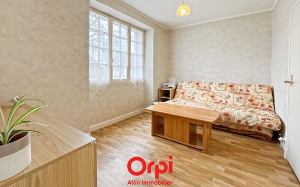 Maison à vendre    4 pièces •  Montluçon