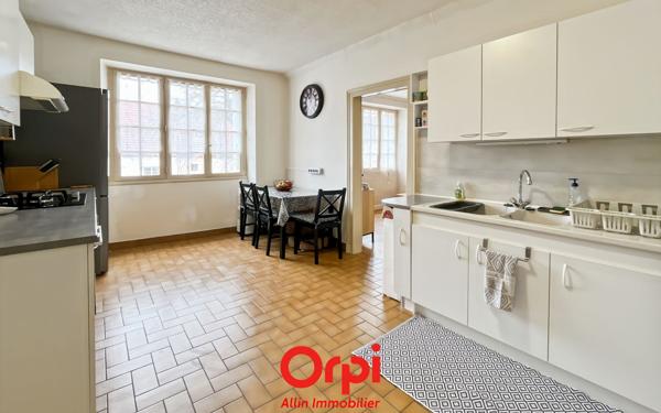 Maison à vendre    4 pièces •  Montluçon