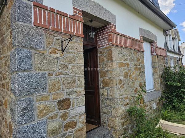 Vente                                                      Maison
                        
                     3 pièces                      63 m2                     à Guingamp