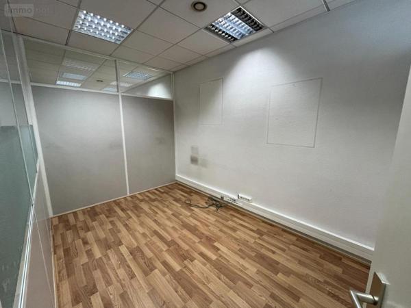 Immeuble à vendre à Sochaux dans le Doubs (25600), ref : 25054-1714