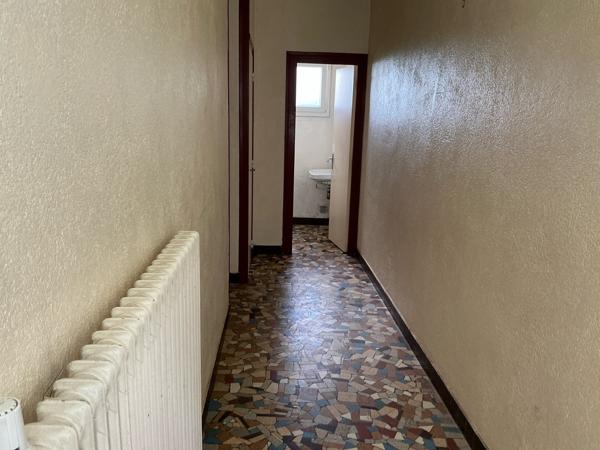 Jolie maison située à MONTGIVRAY