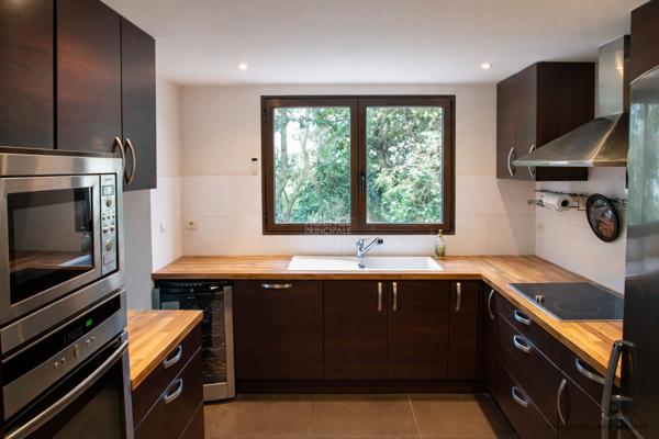 SEVRES RIVE GAUCHE - JOLIE MAISON 5 CHAMBRES €699 000 ** - Référence 609-S