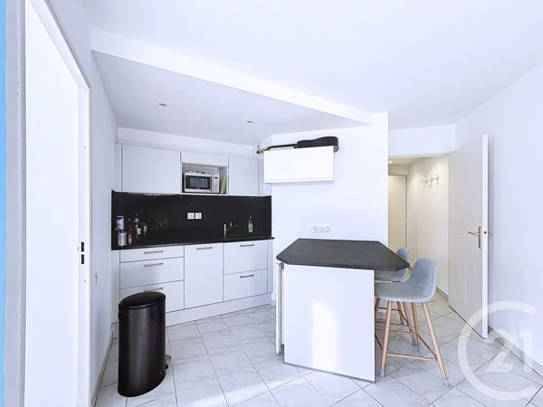 Appartement F2 à vendre  2 pièces - 40 m2 LE GOLFE JUAN - 06