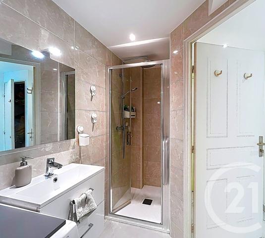 Appartement F2 à vendre  2 pièces - 40 m2 LE GOLFE JUAN - 06