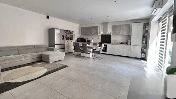 Appartement à NIMES (30000)